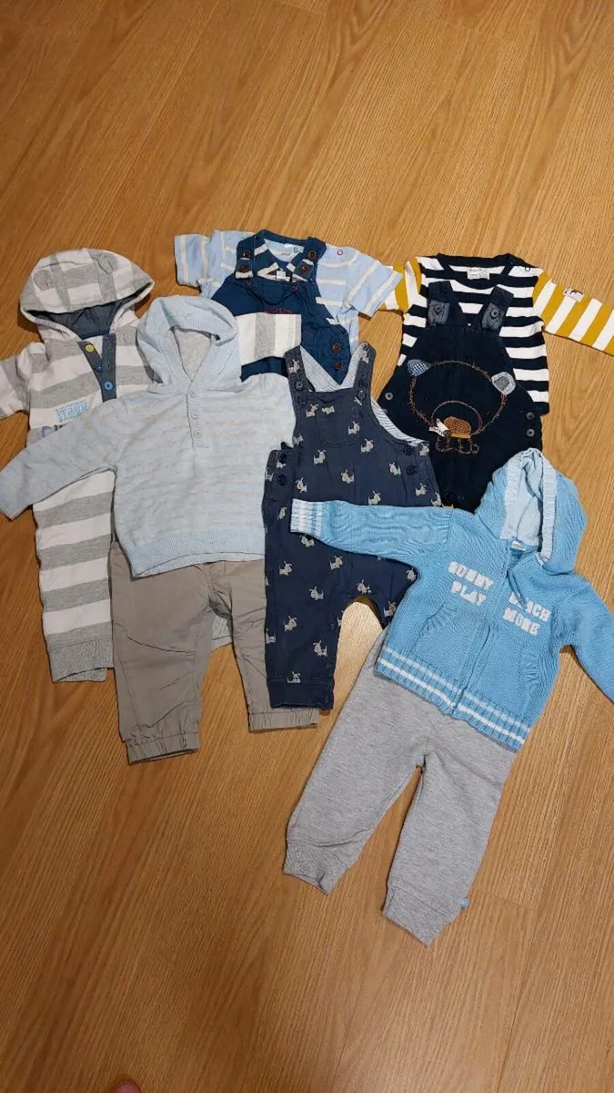 Baby clothes 9-12 months - Image 1