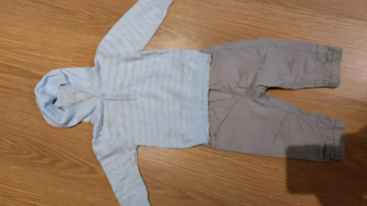 Baby clothes 9-12 months - Image 4