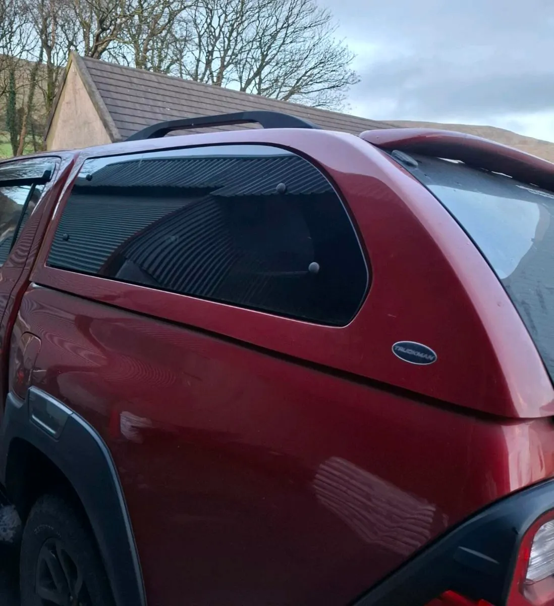 Toyota hilux canopy - Image 2