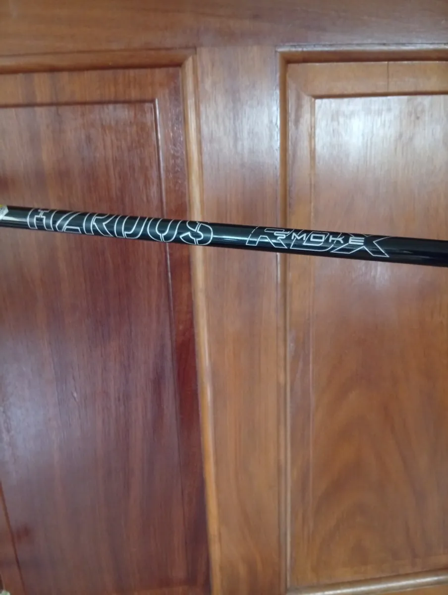 TaylorMade p790 Tungsten 2 iron As New - Image 3