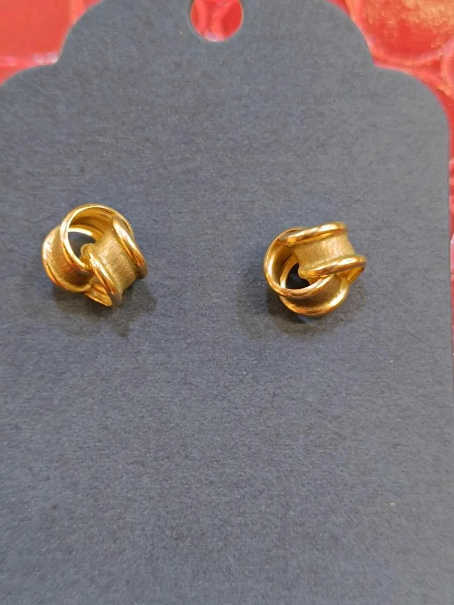 9k yellow gold knots earrings - Image 1
