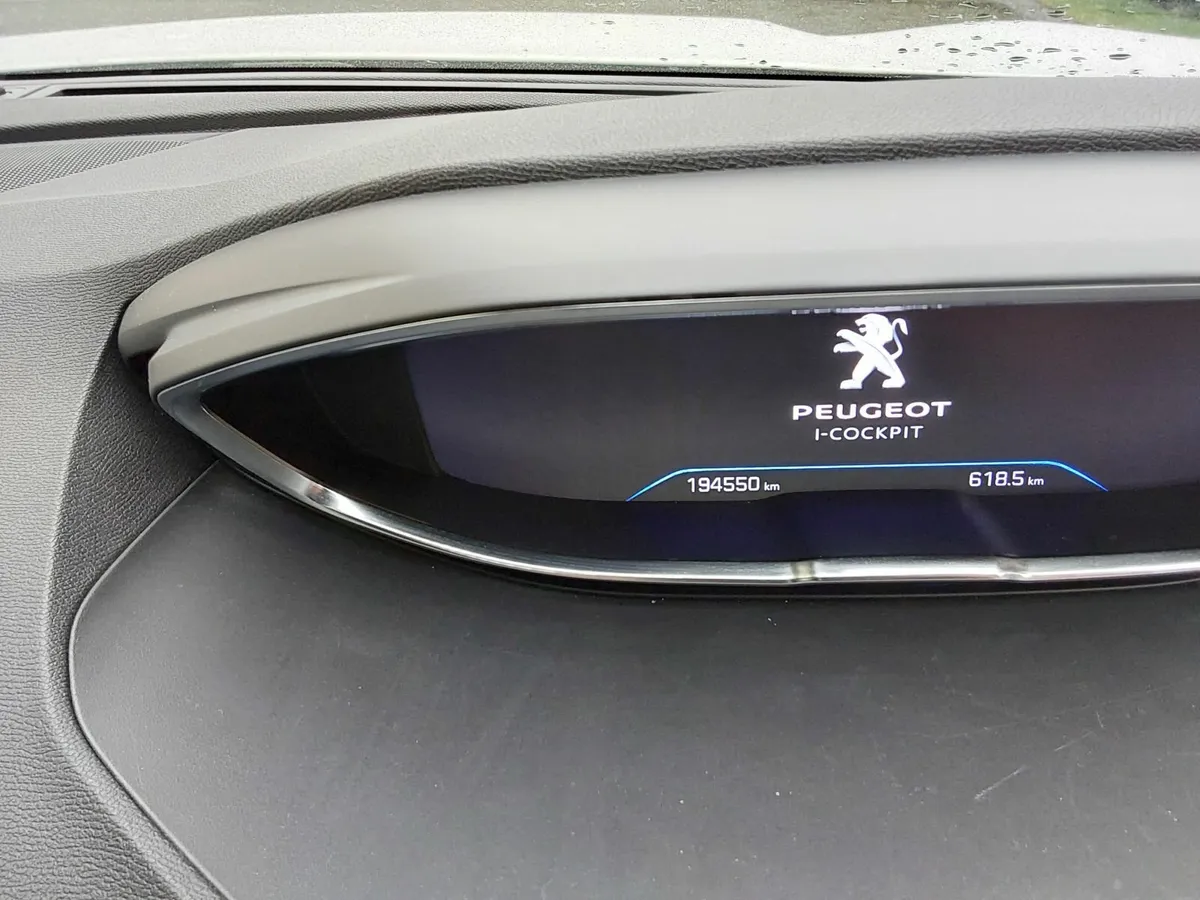 Peugeot 3008 2020 - Image 3