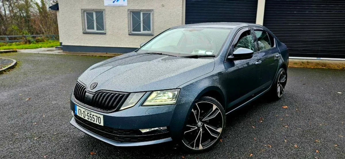 2017 SKODA OCTAVIA 2.0TDI. AUTOMATIC. - Image 2