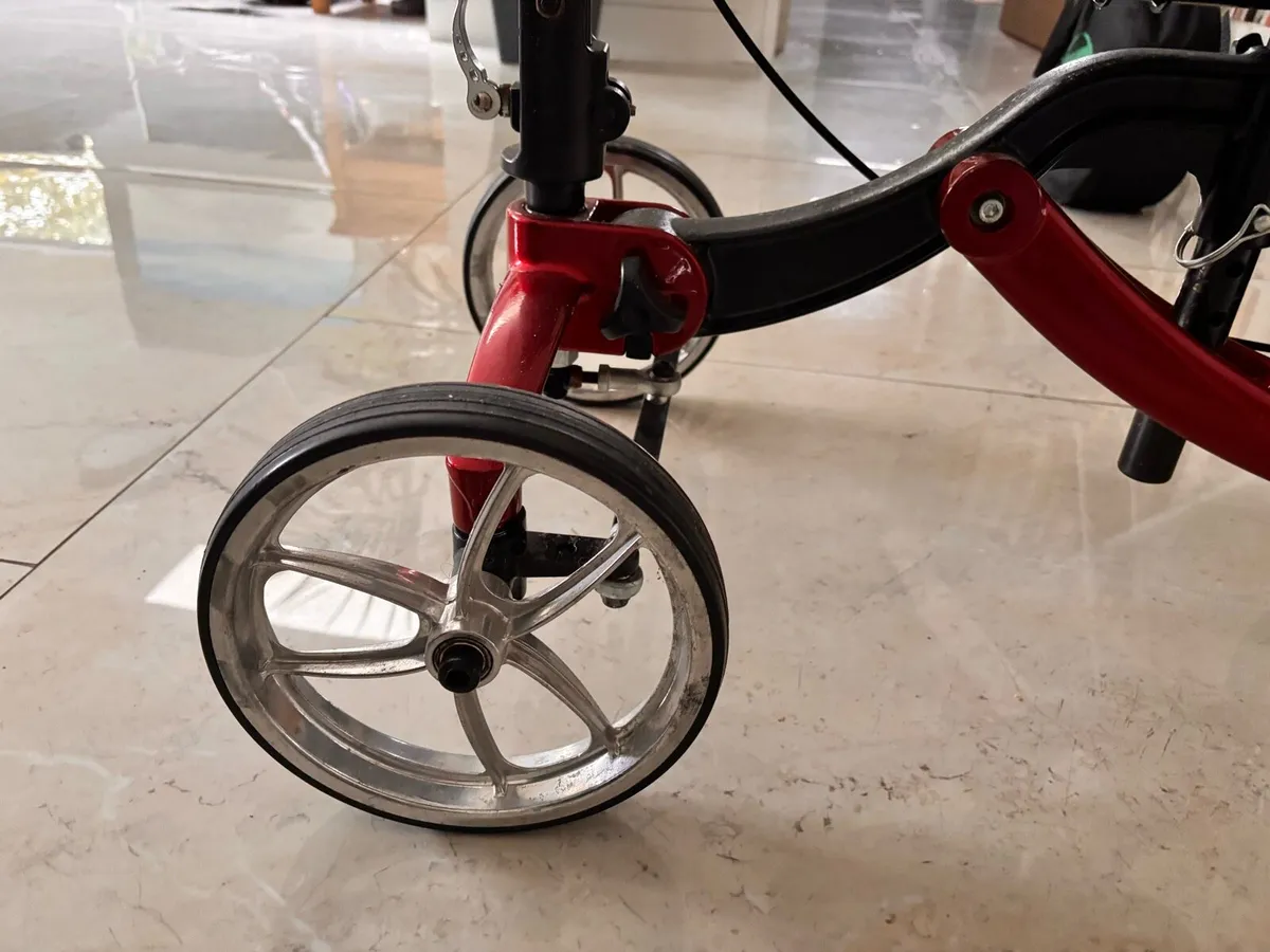 Knee scooter - Image 4