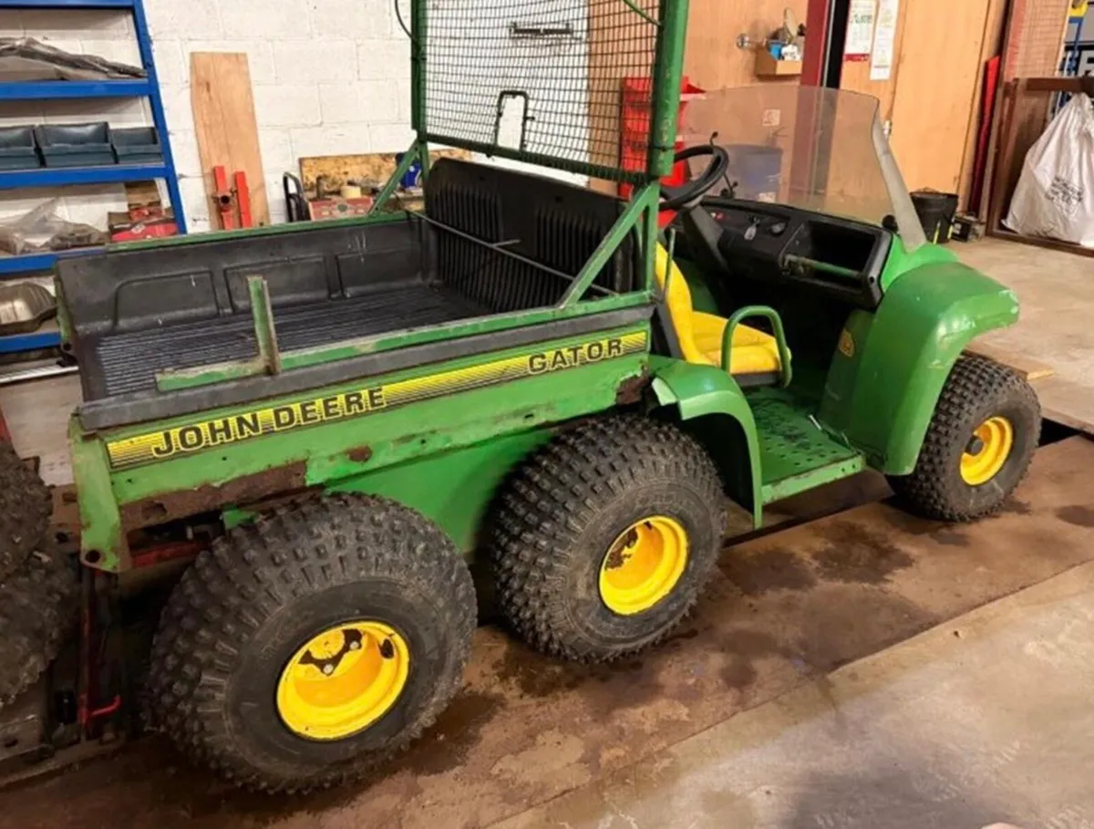 John Deere  Diesel Gator low hours - Image 3