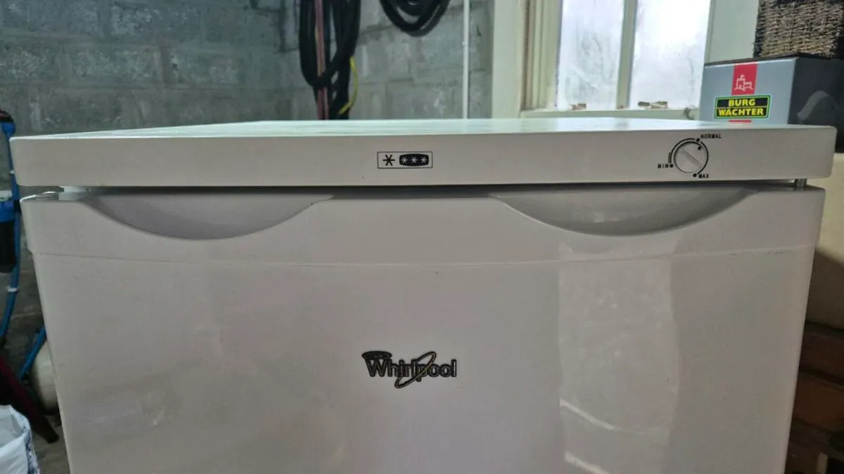 Whirlpool 6 compartment freezer - Image 1