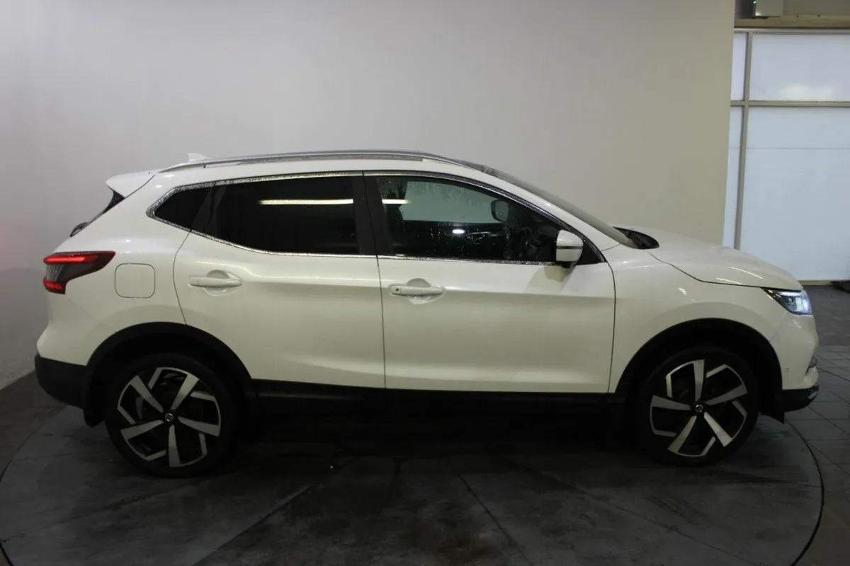 Nissan Qashqai 1.5DCI Tekna 2WD 110HP - Image 3