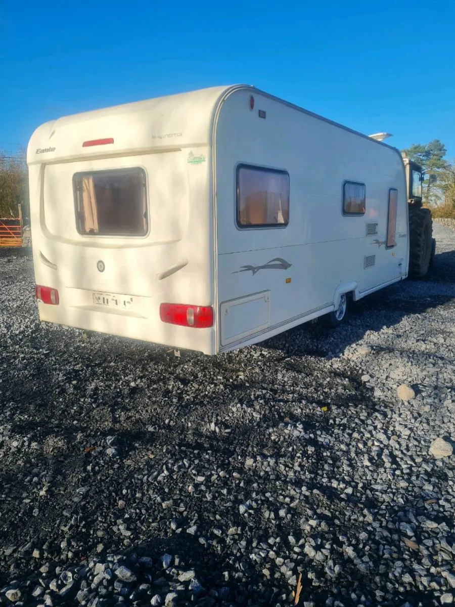 06 avoidable 4 birth caravan - Image 4