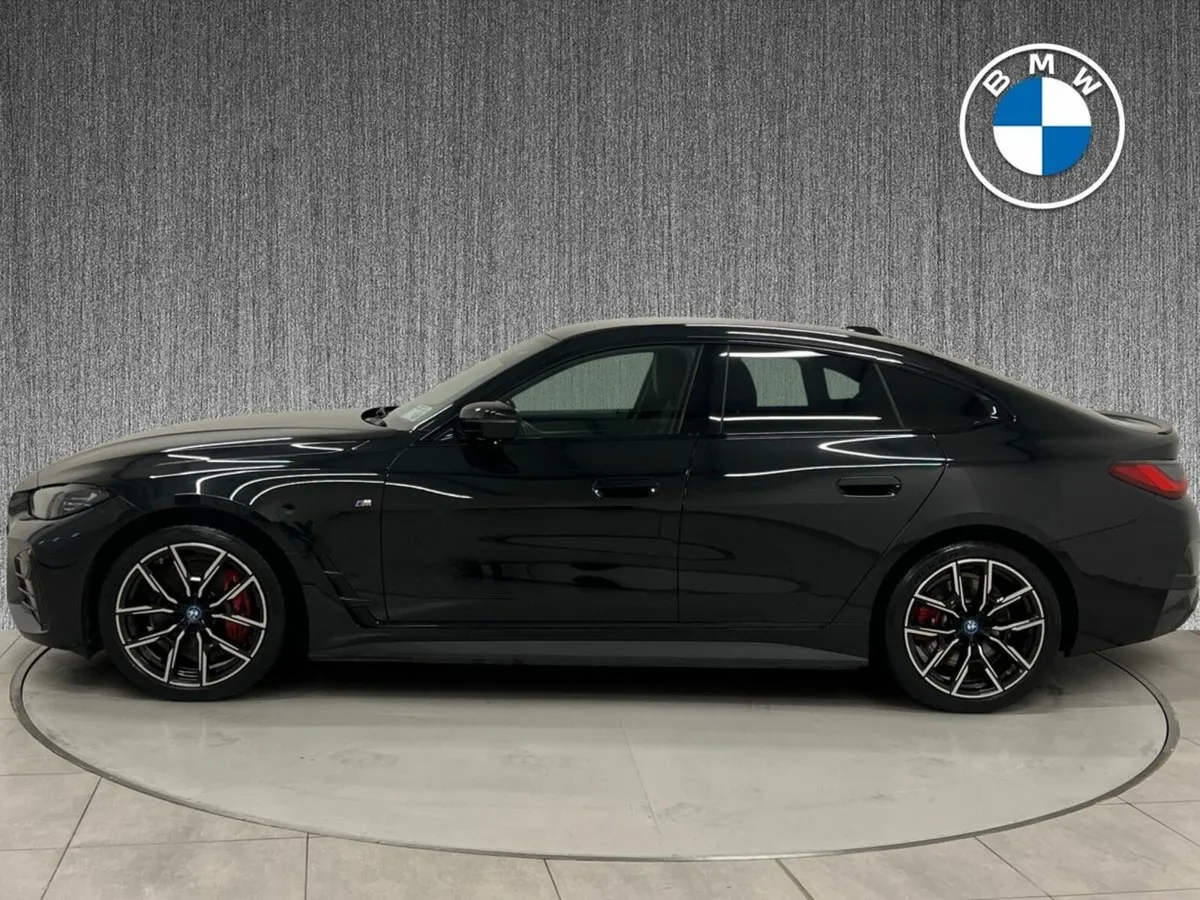 BMW i4 eDrive35 M Sport - Image 4