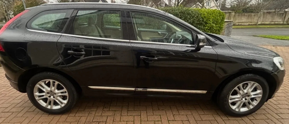 Volvo XC60 2016 - Image 1