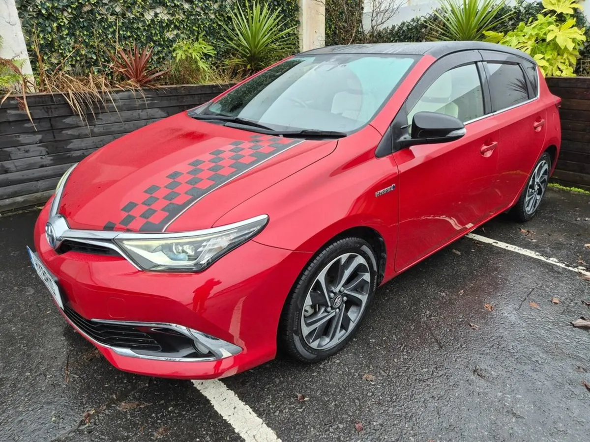 Toyota Auris 1.8 HYBRID / BRICK LANE G-PACK SOL / - Image 3