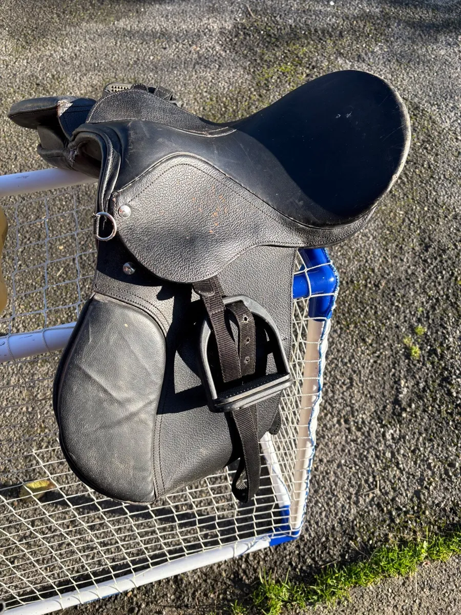 Pony Saddle and Bridle - Image 1