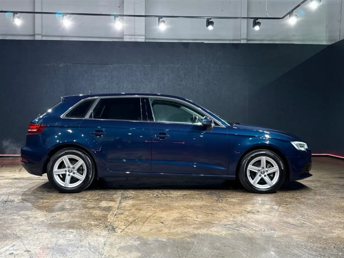 Audi A3 1.4L TFSI AUTOMATIC - REVERSE CAMERA - CRU - Image 3