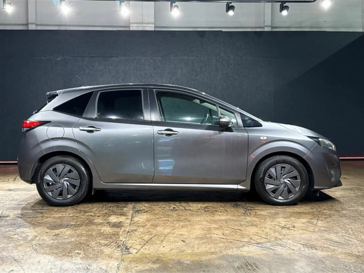 Nissan Note FACELIFT HYBRID 1.2L E-POWER AUTOMATIC - Image 3