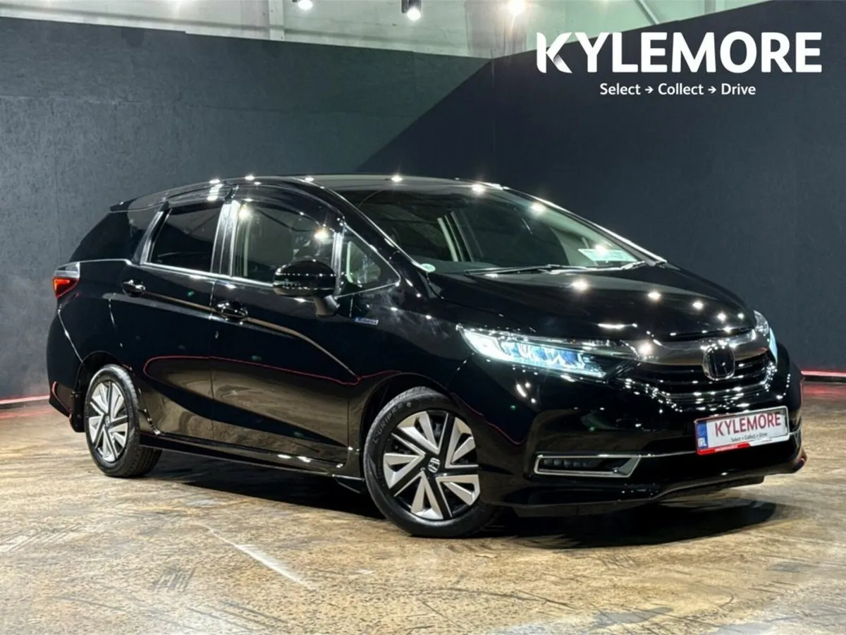 Honda Shuttle HYBRID 1.5L AUTOMATIC - REVERSE CAME - Image 1