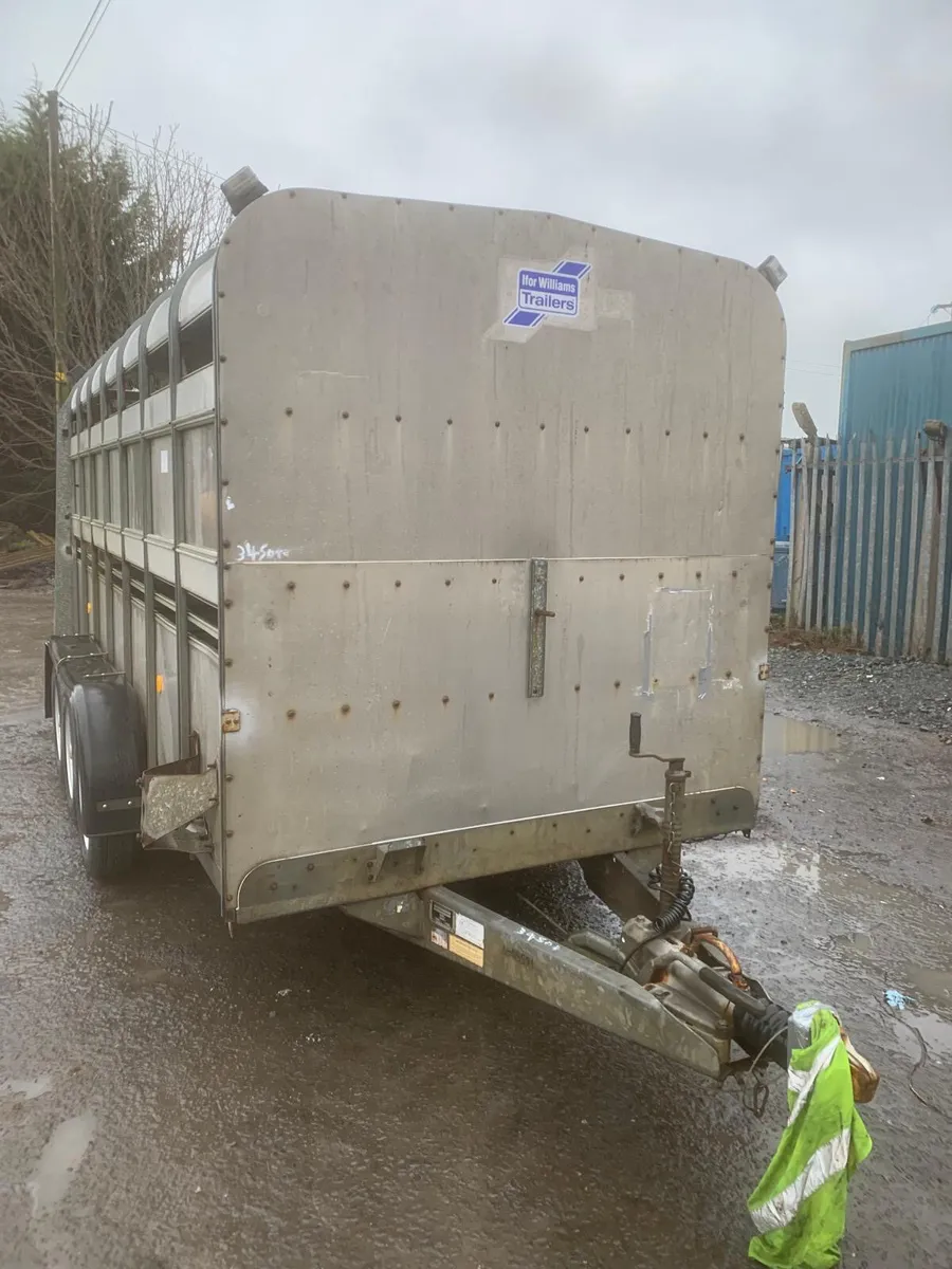 Ifor Williams 14ft cattle trailer - Image 1