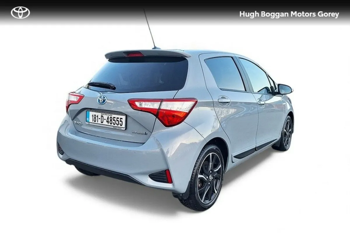 Toyota Yaris 1.5 VVT-I CVT DESIGN 5DR AUTO - Image 2