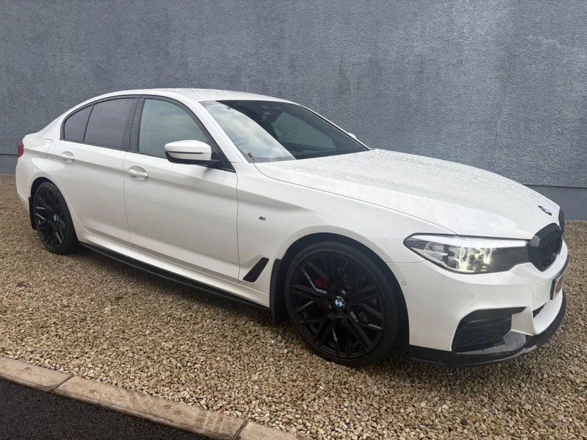 BMW 5-Series 2019 - Image 3