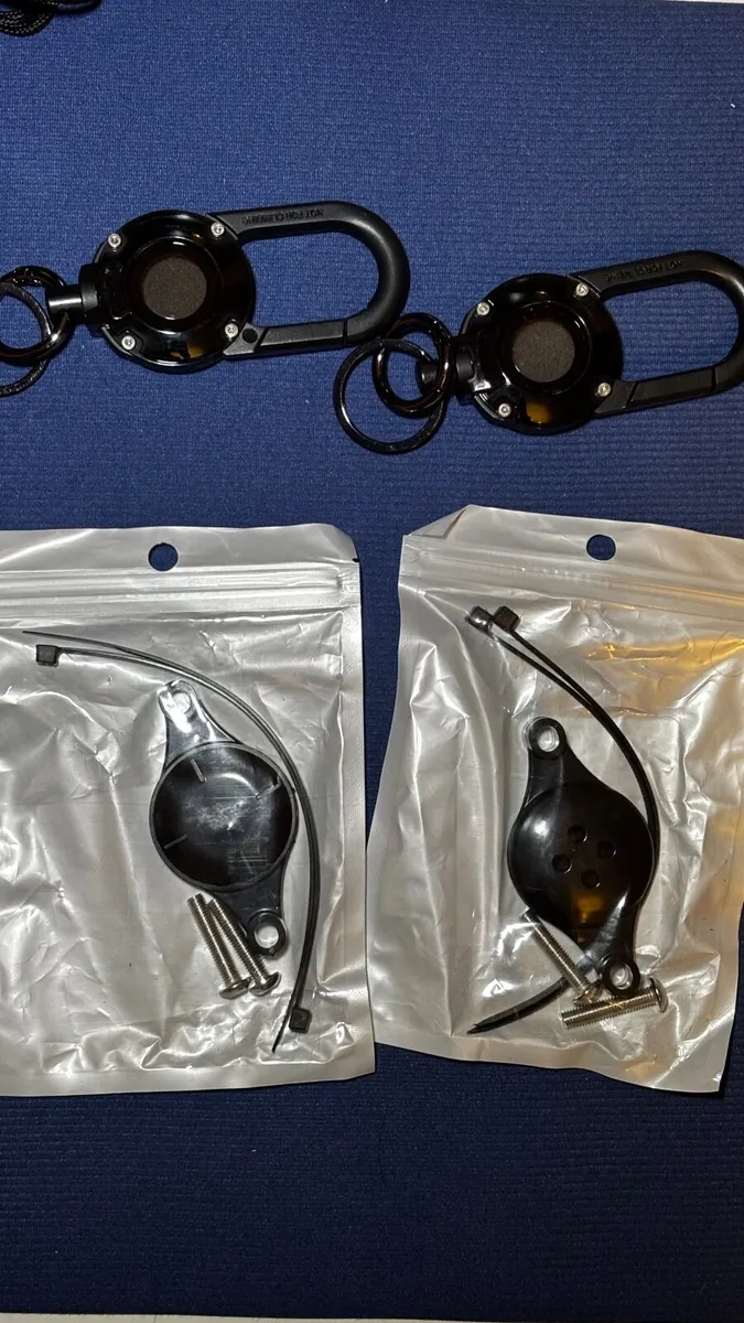 AirTag Bike Bottle Holder & Case with Keychain - Image 1