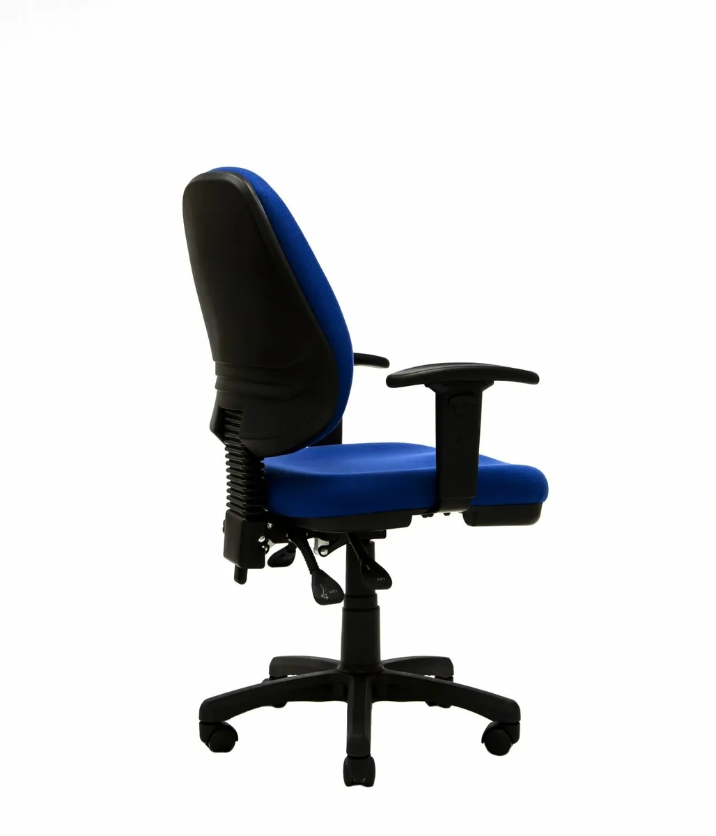 BLACK FRIDAY! NEW Blue Florence Office Chairs - Image 3