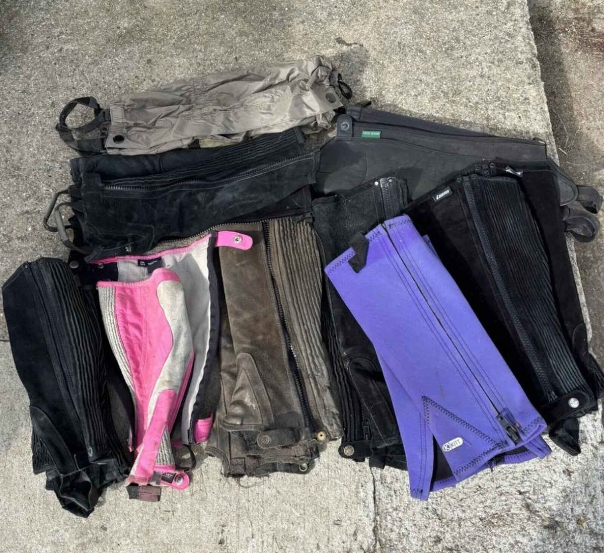 TACK, RUGS & EQUESTRIAN ACCESSORIES - Image 4