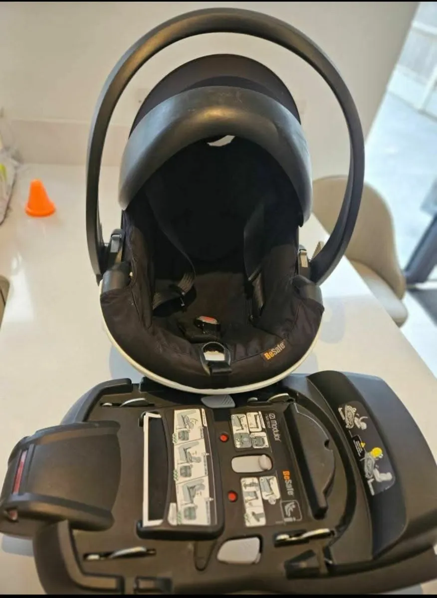 Baby seat - Image 2