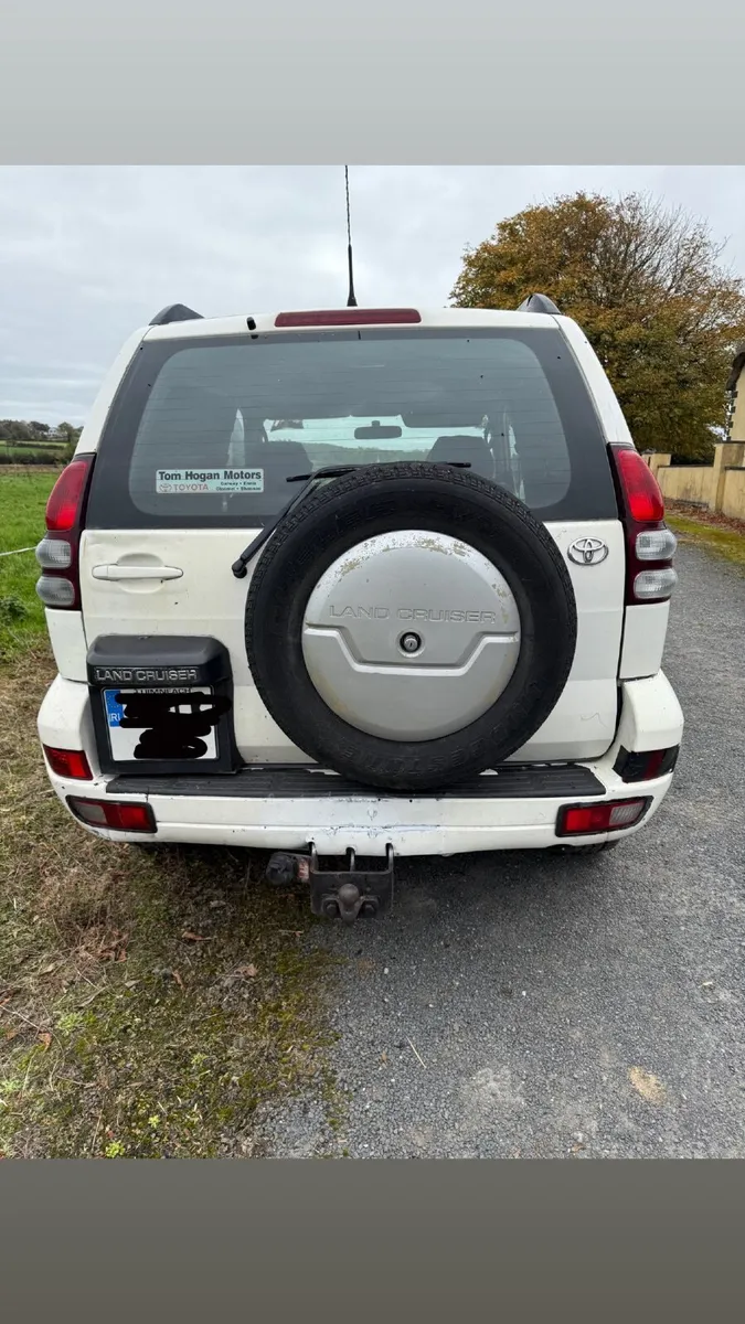 Toyota Land Cruiser 2005 - Image 2