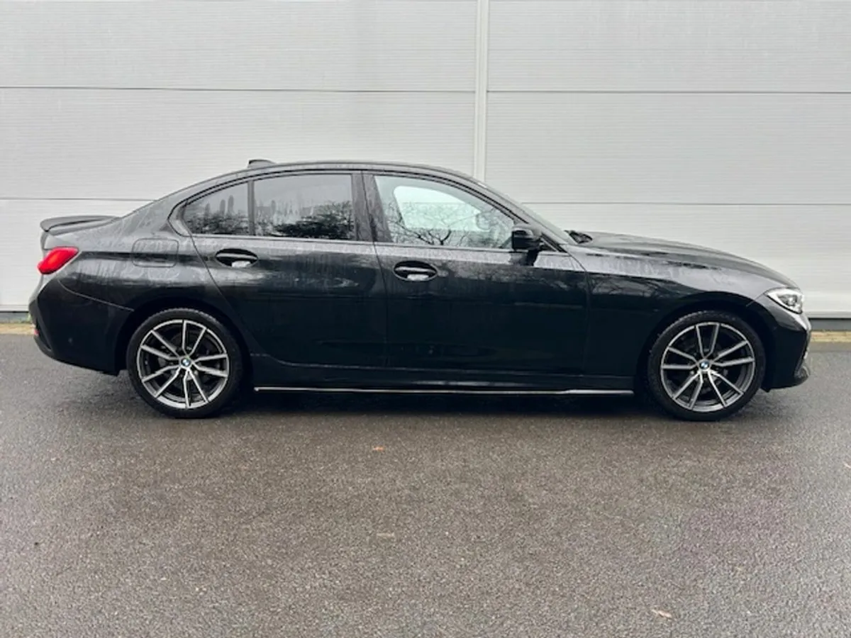 BMW 3-Series **SALE AGREED** 318D Black Edition Sp - Image 2