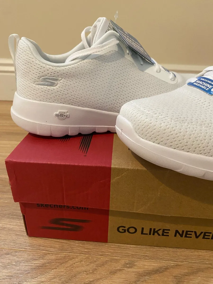 Sketchers Performance GOwalk Joy - Image 4