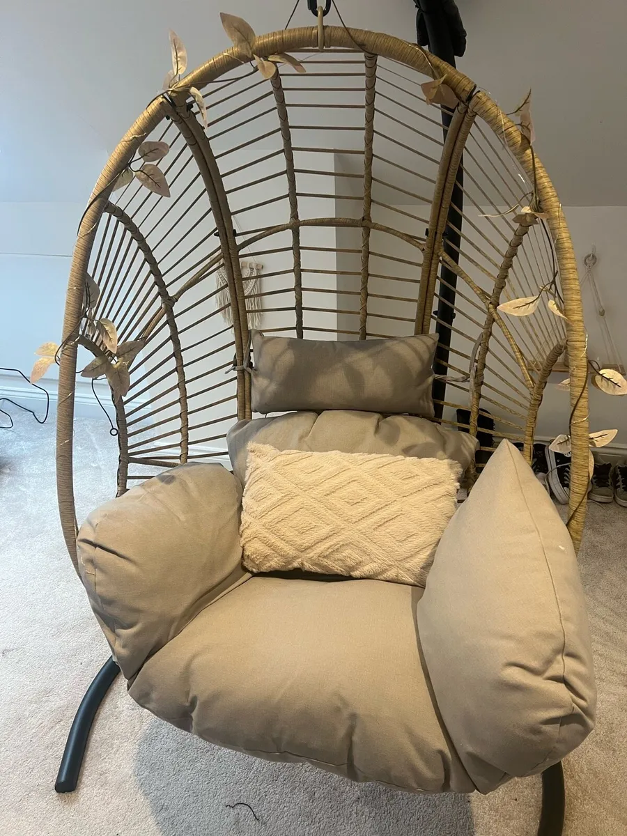 Hanging Egg Chair - Image 2