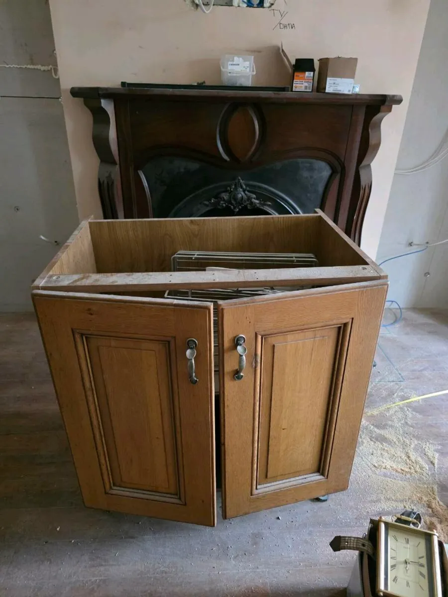 Solid Wood Kitchen and Granite Counter - Image 1