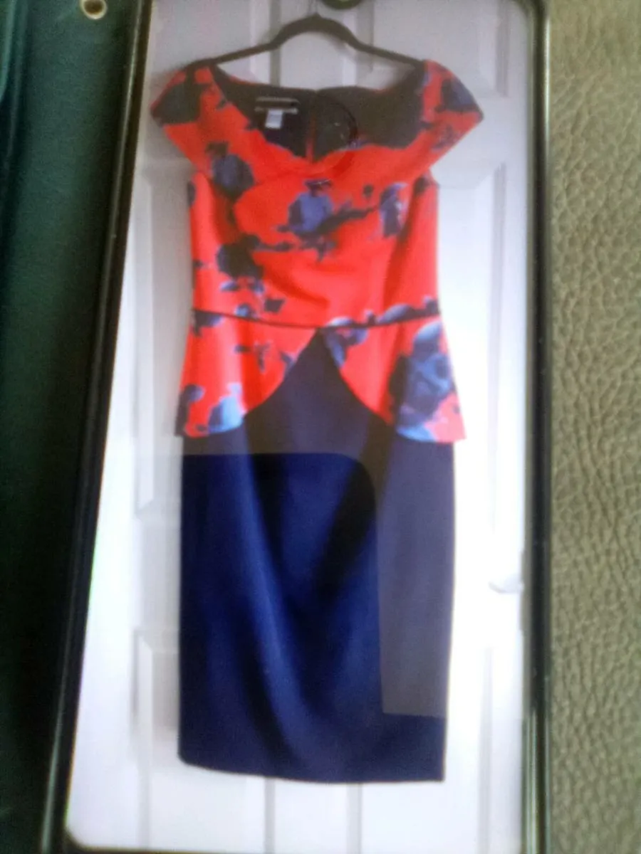 MOTHER. OF. THE. BRIDE DRESS.   SIZE. 14. - Image 1