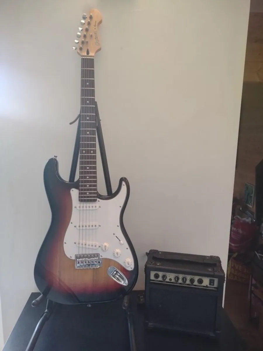 Electric Guitar - Image 1