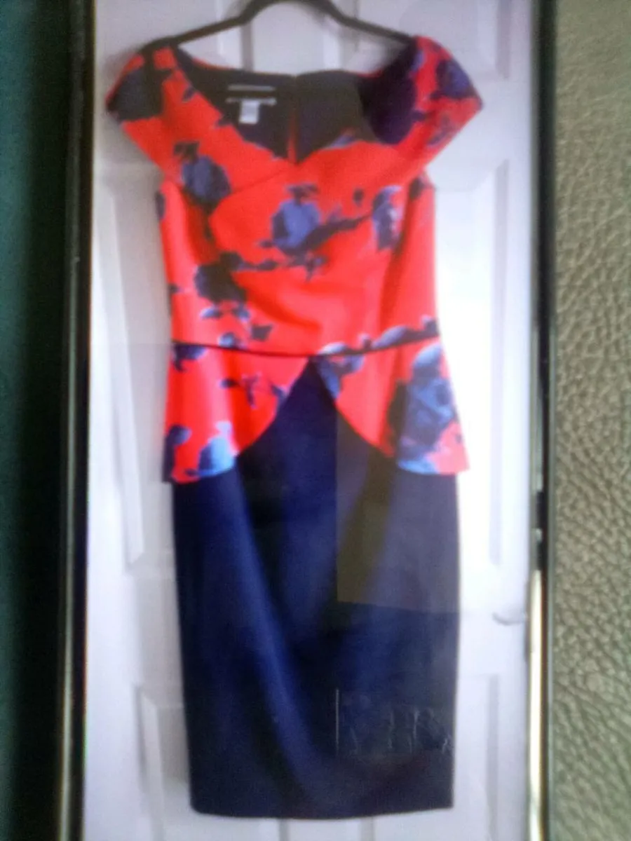 MOTHER. OF. THE. BRIDE DRESS.   SIZE. 14. - Image 4