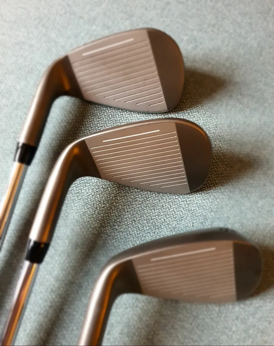 **NEW** Cobra golf clubs/irons 5-PW Left or Right - Image 2