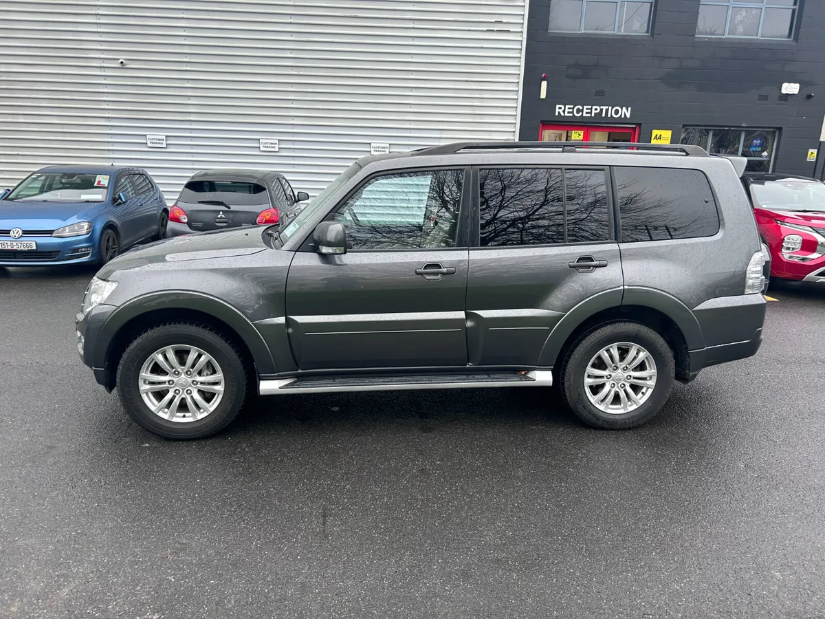 Mitsubishi Pajero 2017 - Image 2