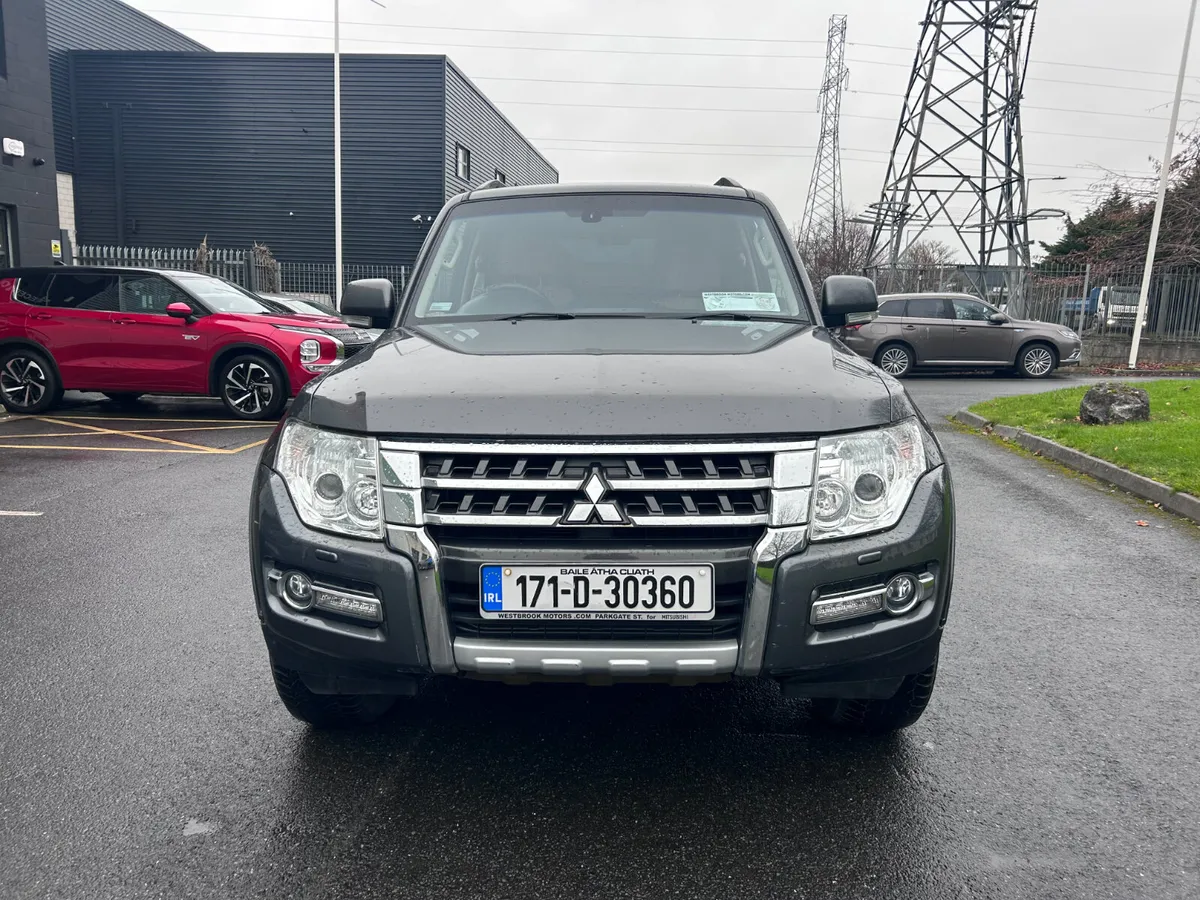 Mitsubishi Pajero 2017 - Image 3