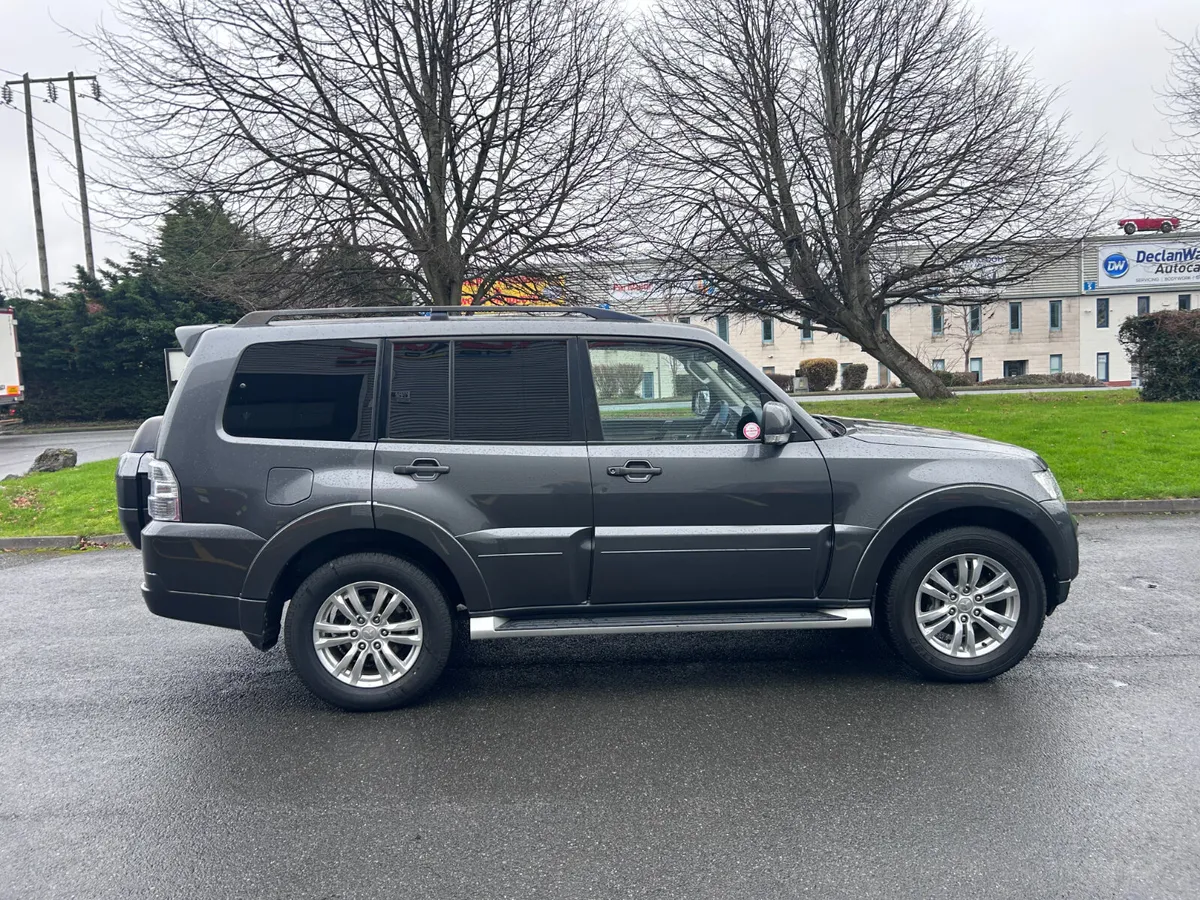 Mitsubishi Pajero 2017 - Image 4