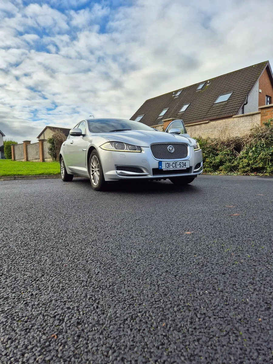 Jaguar XF 2013 - Image 4
