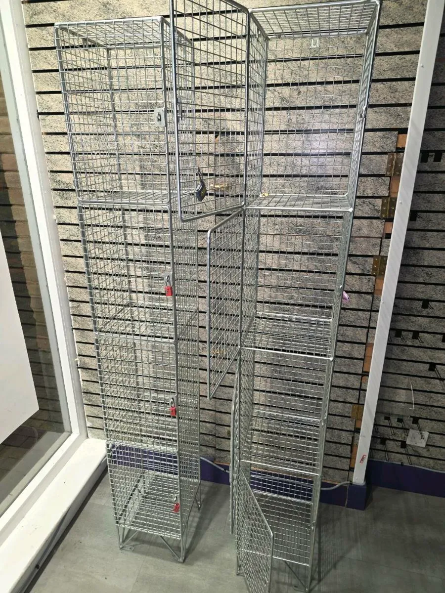 Steel cages - Image 1