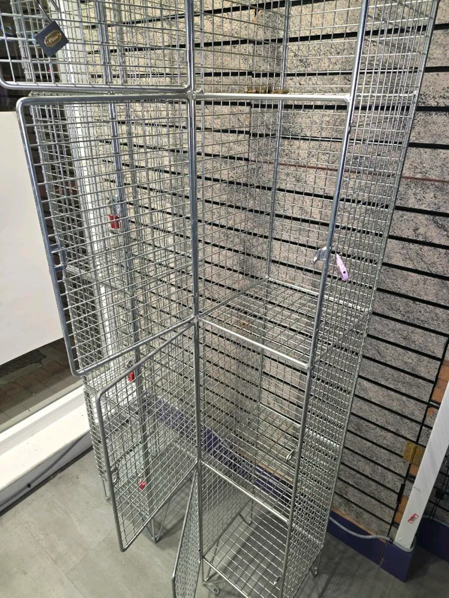 Steel cages - Image 2