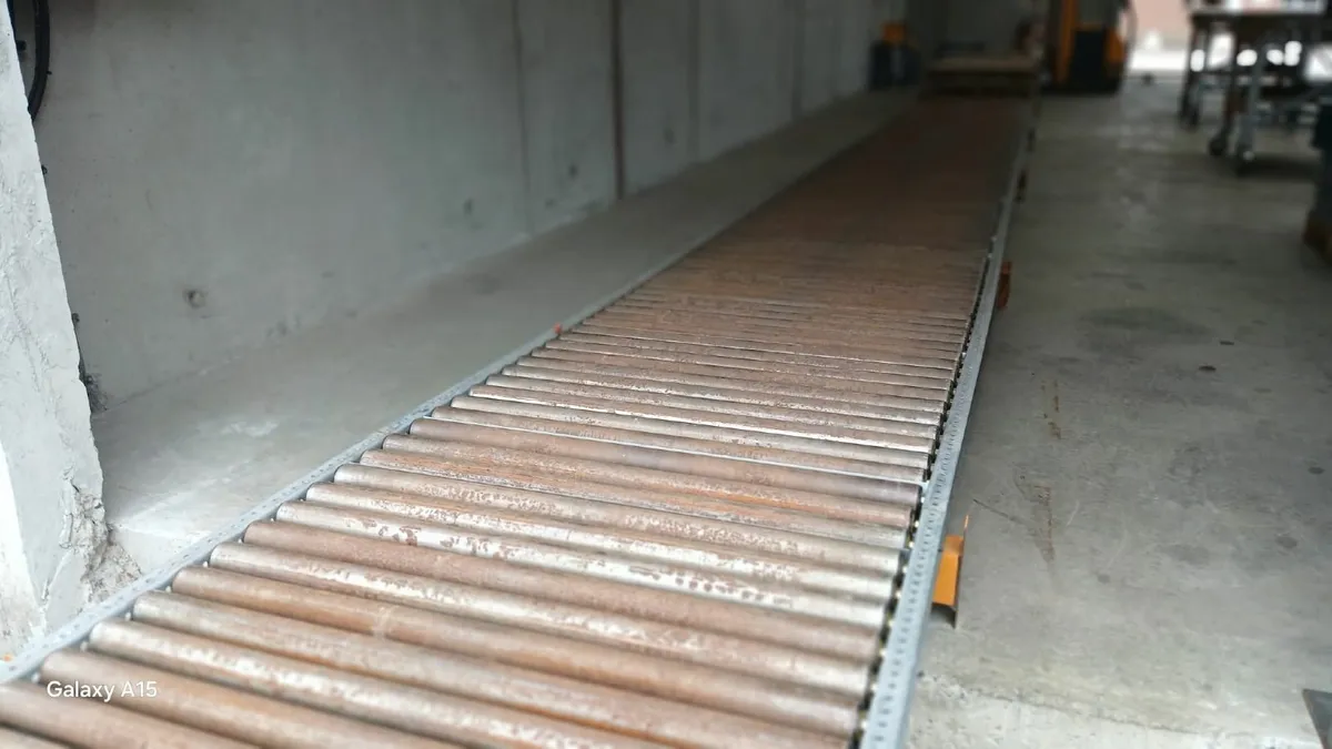 Heavy Duty Used Gravity 16 Roller Conveyor-24cm H - Image 2