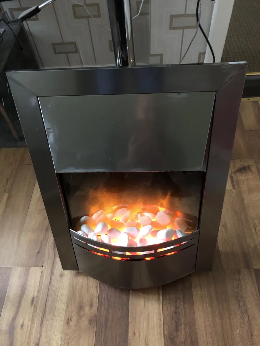 Dimpled heater - Image 1