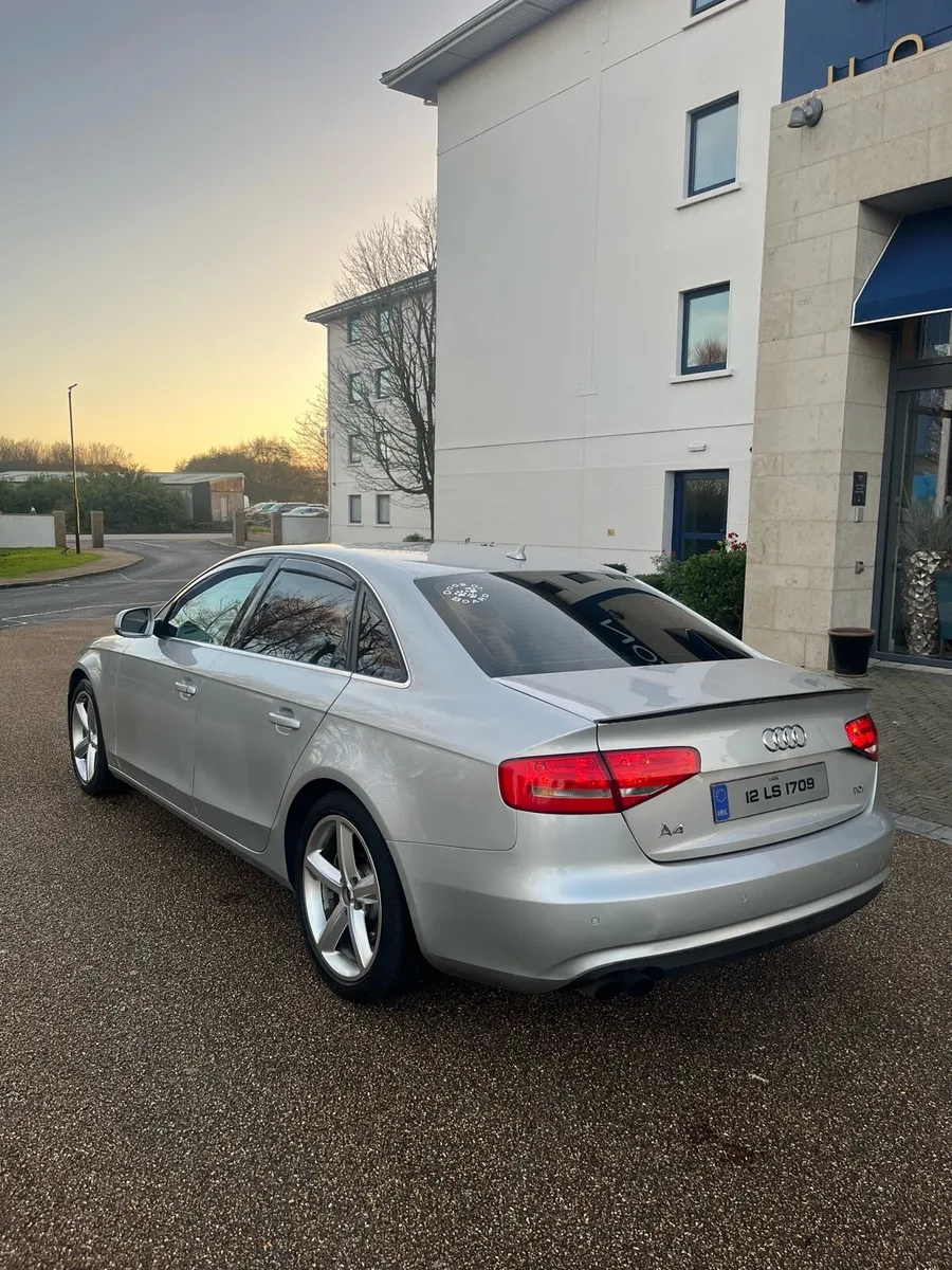 AUDI A4 2012 TECHNIK 2.0 TDI NCT&TAX - Image 4