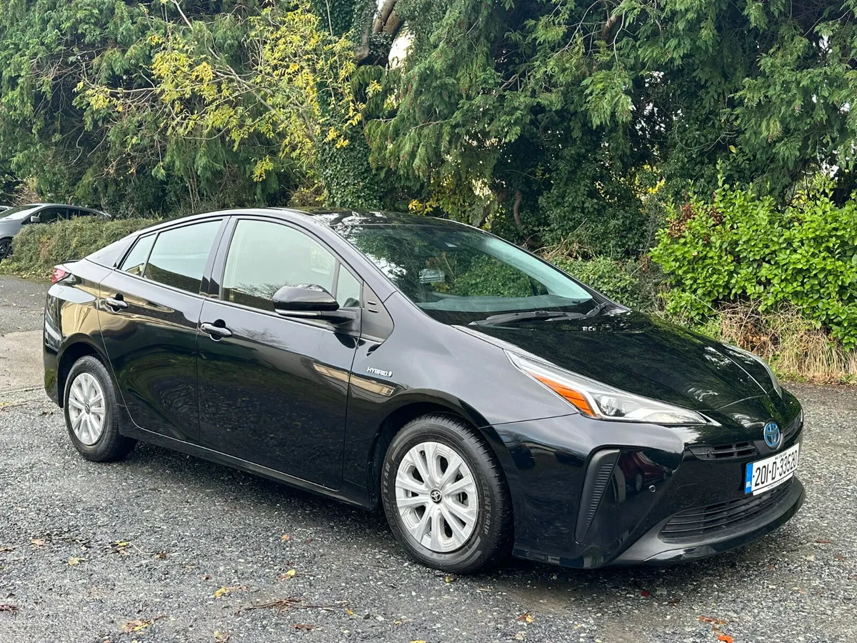 TOYOTA PRIUS 2020 TAXI PLATE AVAILABLE ON RENT - Image 3