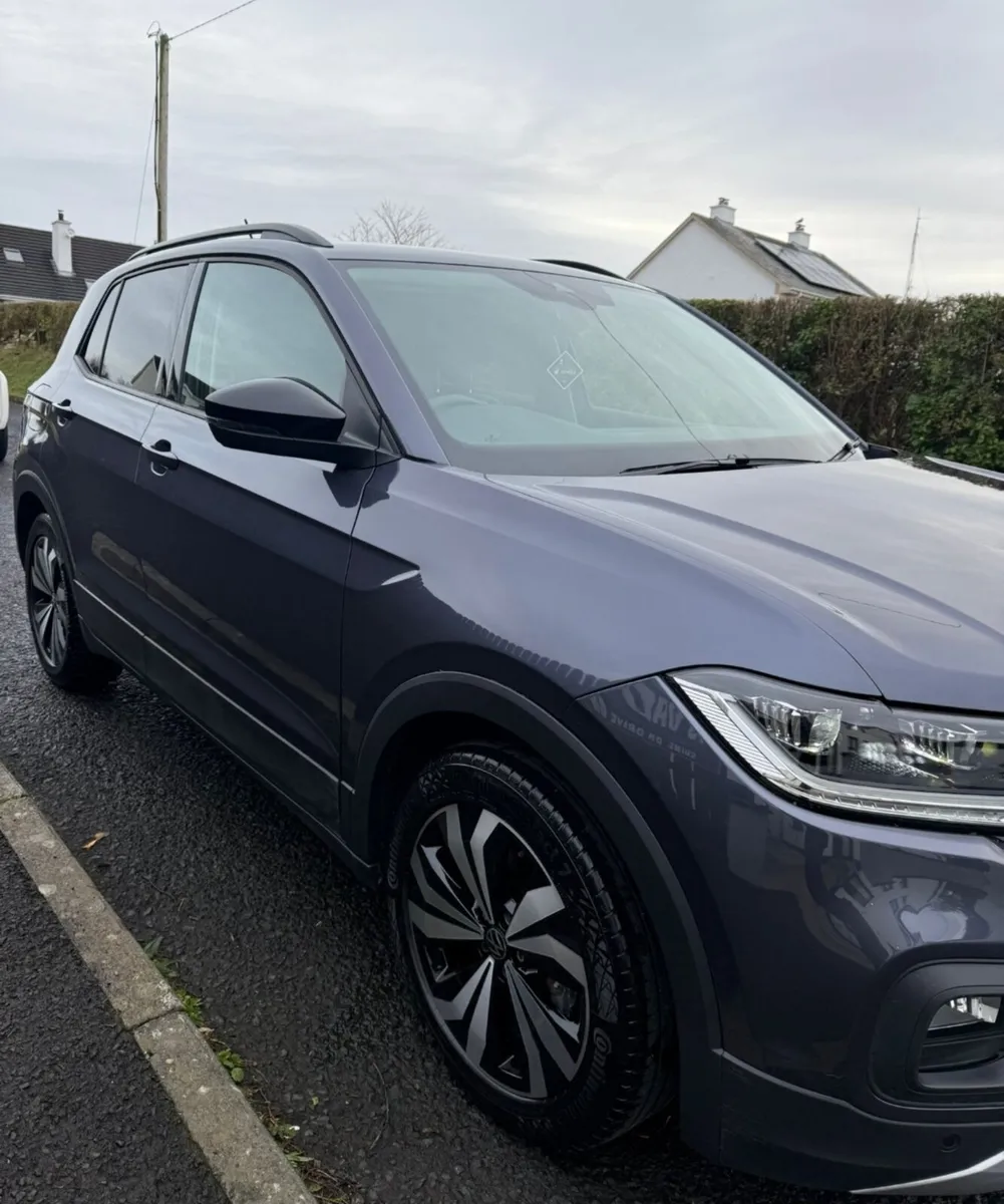 2023 Volkswagen T-Cross Black edition - Image 4