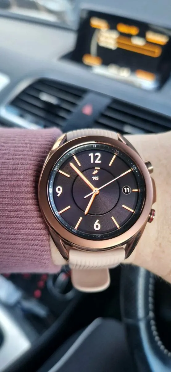 Samsung watch 3 - excellent condition - Image 1
