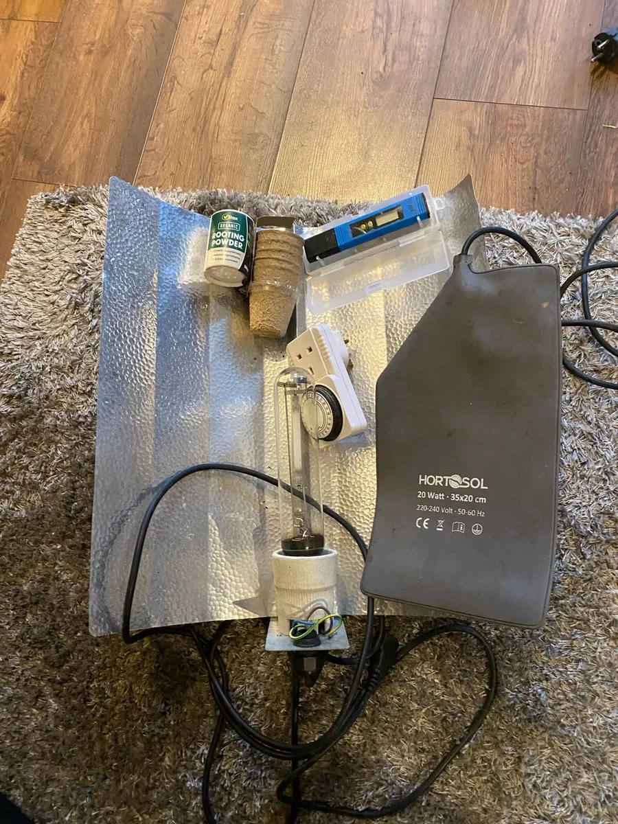 Grow Tent and full set up - Image 2