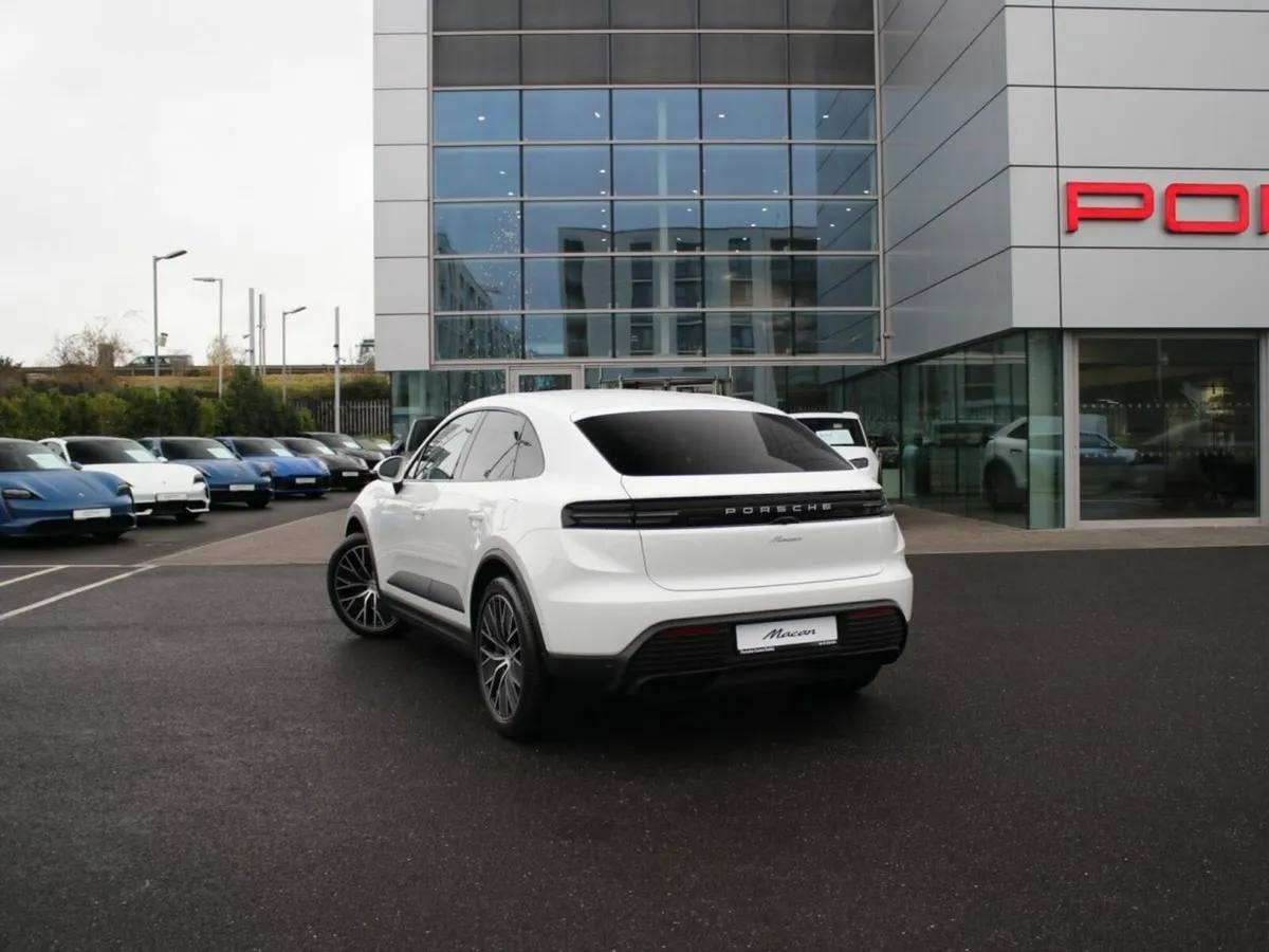 Porsche Macan Electric - Image 3