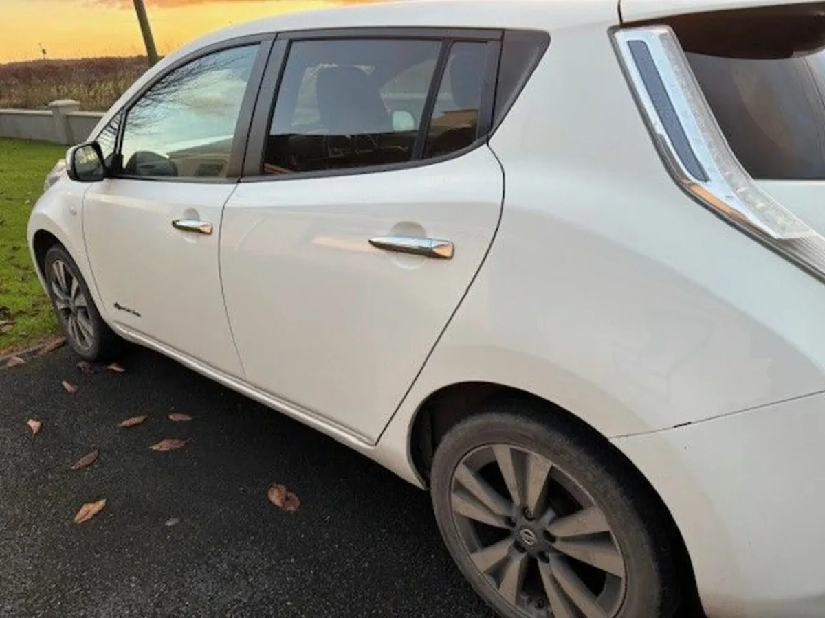 Nissan Leaf 2015 - Image 3